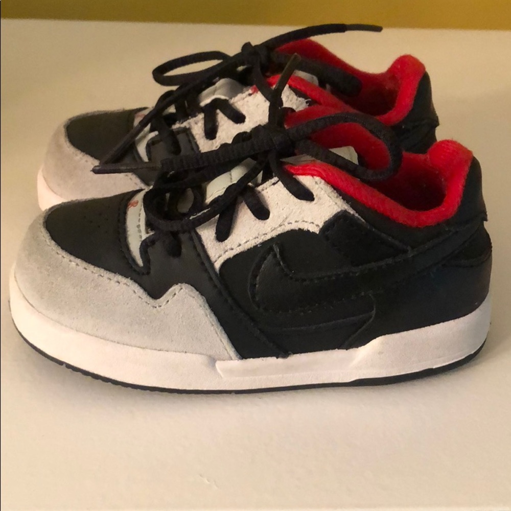 Nike Paul Rodriguez sneakers